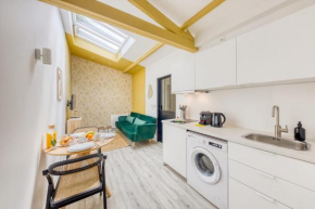 Cozy studio near RER B